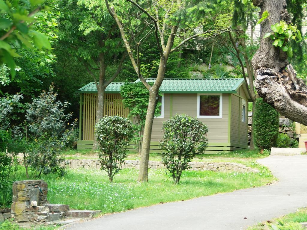 Camping Les Sources سان جان دو جارد المظهر الخارجي الصورة