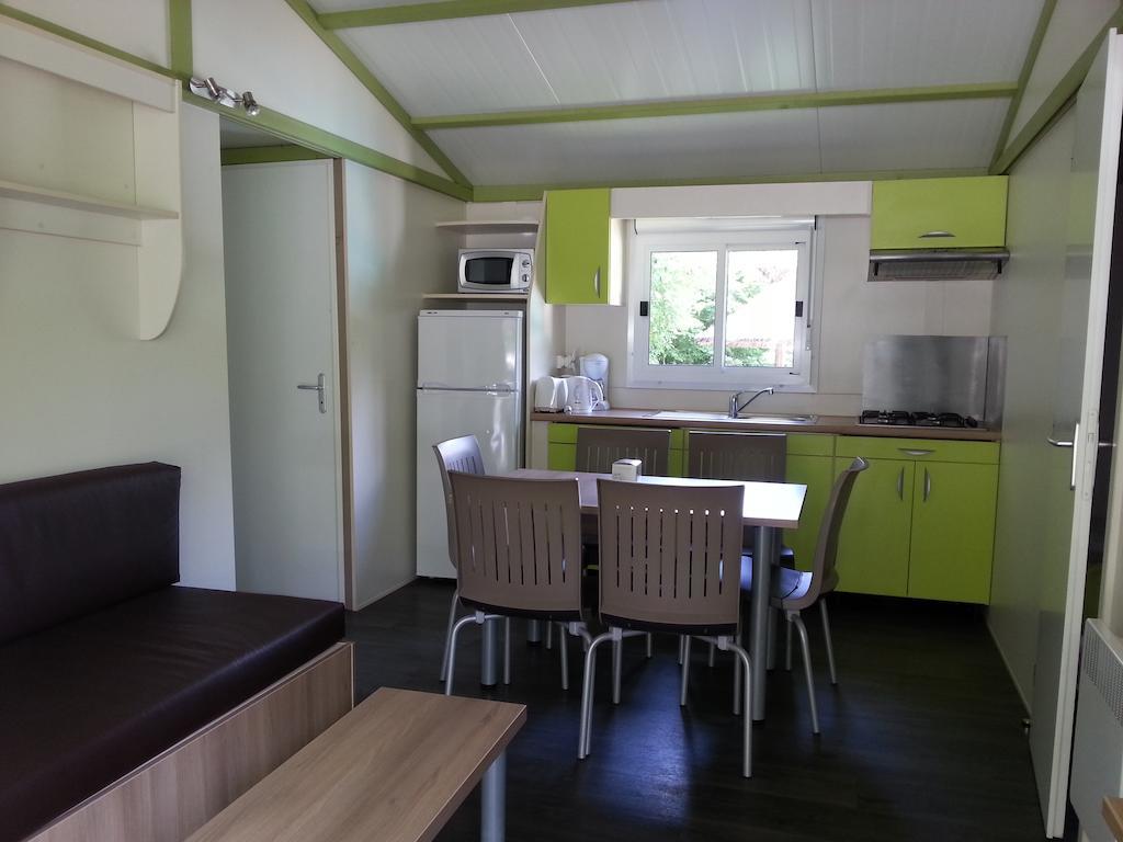 Camping Les Sources سان جان دو جارد الغرفة الصورة