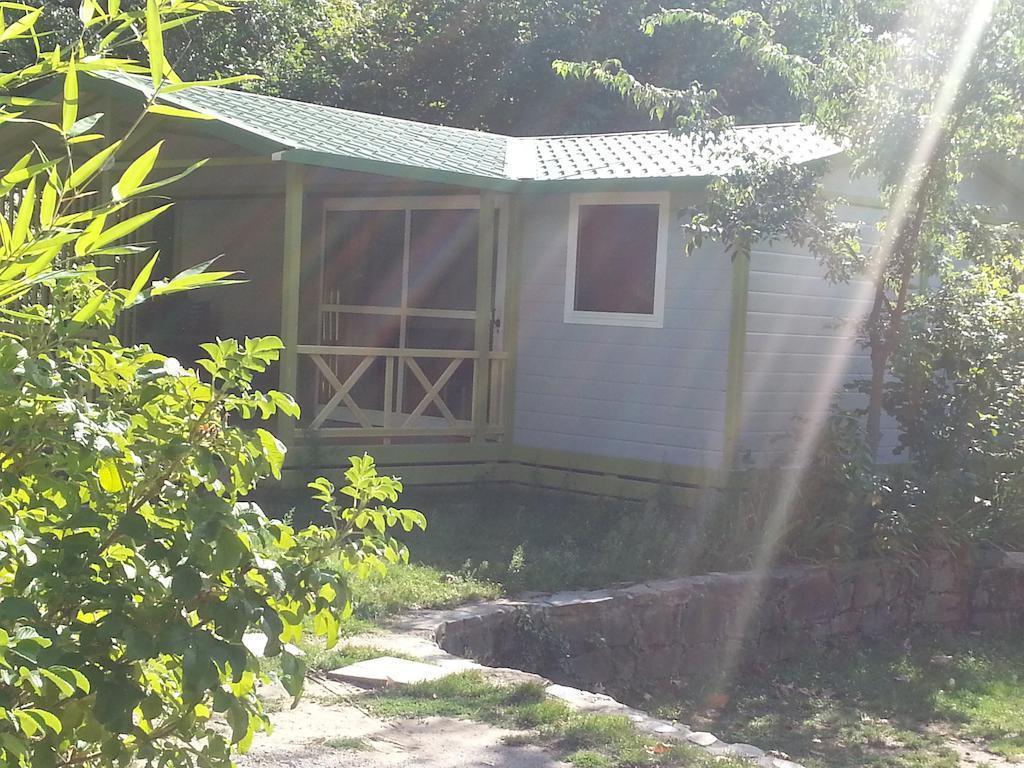 Camping Les Sources سان جان دو جارد الغرفة الصورة