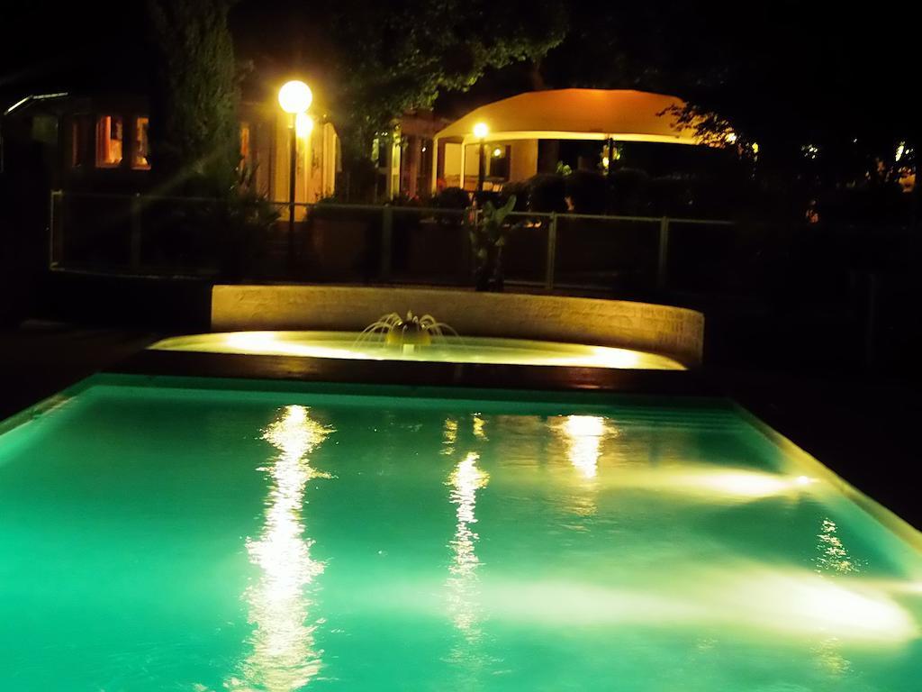 Camping Les Sources سان جان دو جارد المظهر الخارجي الصورة