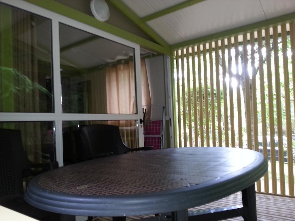 Camping Les Sources سان جان دو جارد الغرفة الصورة