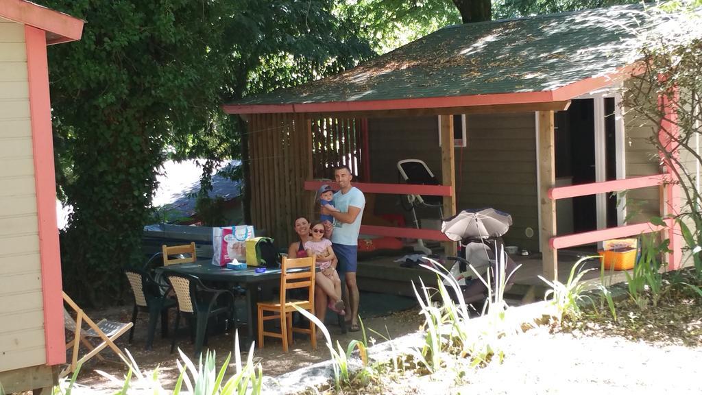 Camping Les Sources سان جان دو جارد المظهر الخارجي الصورة